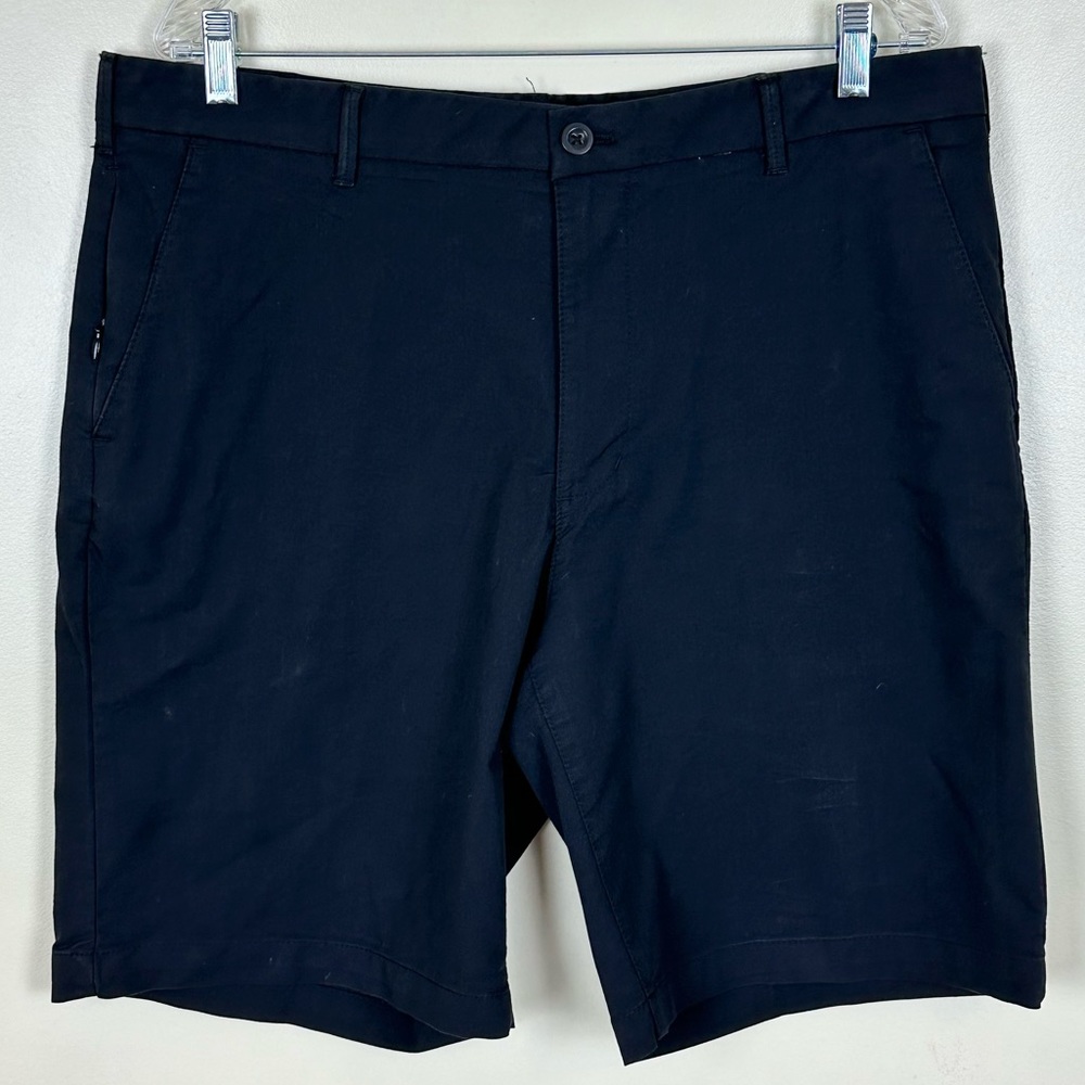 IZOD Men’s Flat Front Black Shorts Classic Traditional Golf Preppy Size 36